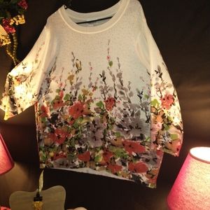 Women's pull over thin sweater